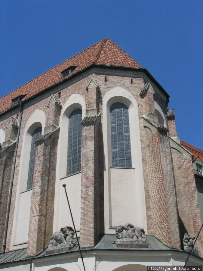 Алтарная часть собора Мюнхен, Германия