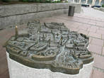 Бронзовая модель Мюнхена возле собора