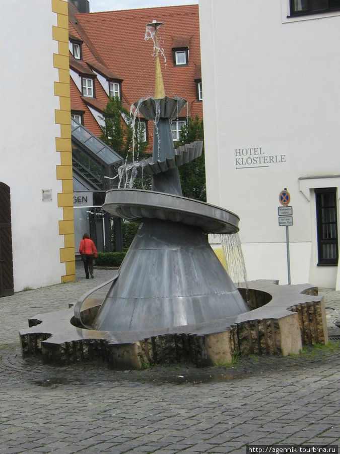 Город на месте падения метеорита Нёрдлинген, Германия