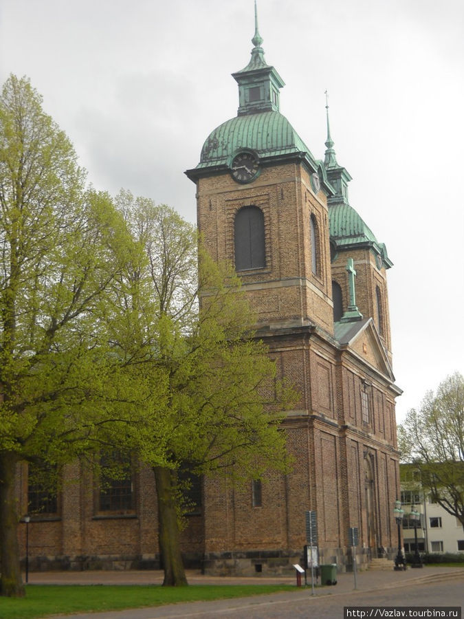 Боковой вид на церковь Ландскруна, Швеция