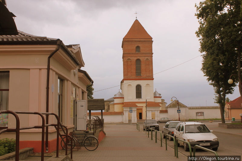 Костёл святого Николая находится недалеко от автовокзала Мир, Беларусь