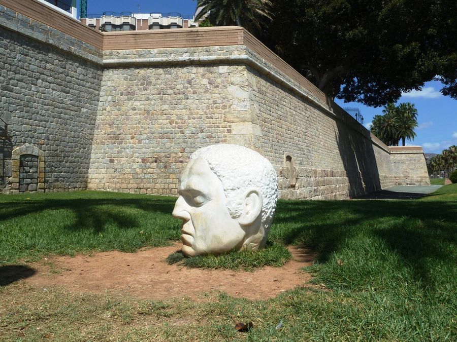 Скульптура на набережной Картахена, Испания