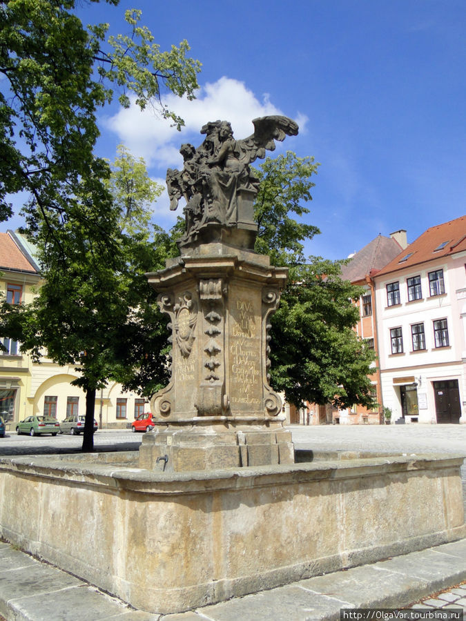 На площади Male — Малая площадь Градец-Кралове, Чехия