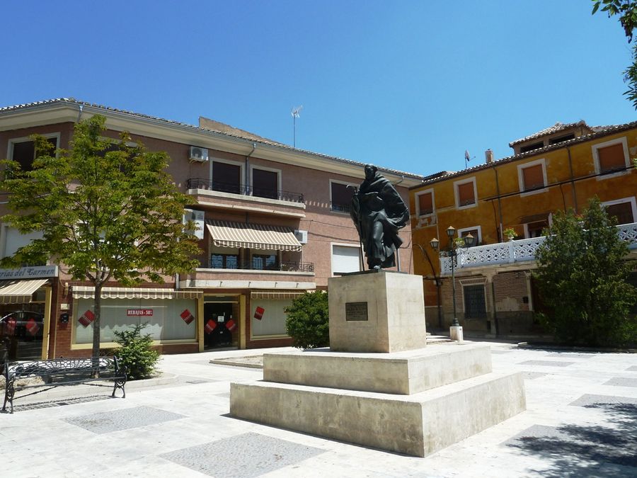 Plaza San Juan de la Cruz Каравака-де-ла-Крус, Испания