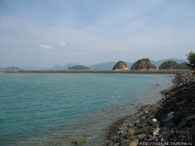 а здесь совсем другая вода Лангкави остров, Малайзия