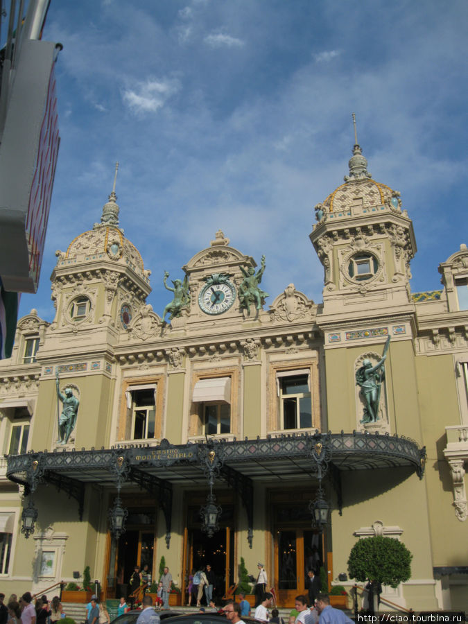 Знаменитое во всем мире казино Монте-Карло. Монако