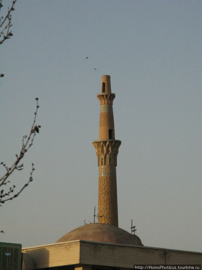 Это не минарет, это пустынный маяк Исфахан, Иран
