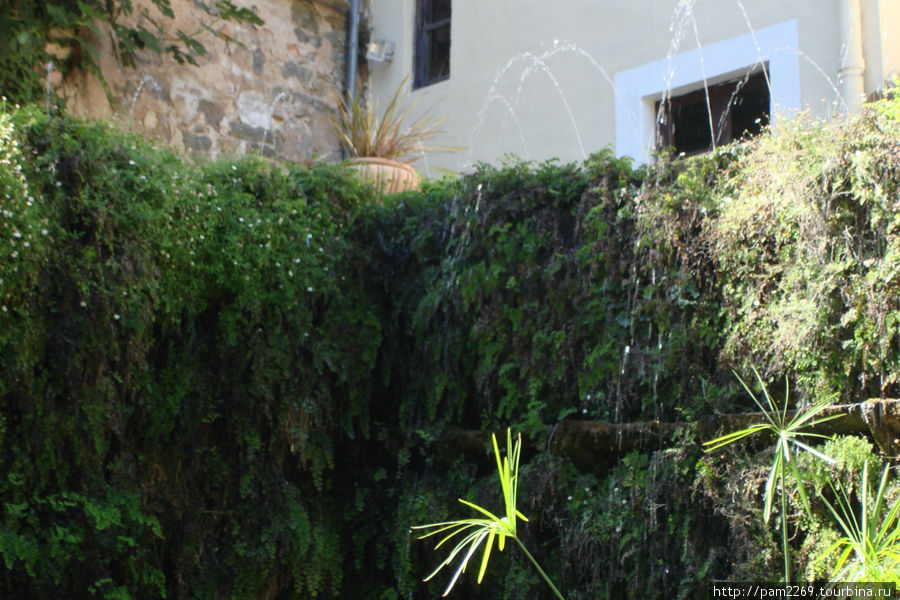 веселые фонтанчик Эспорлас, остров Майорка, Испания