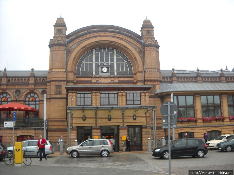 Фасад вокзала