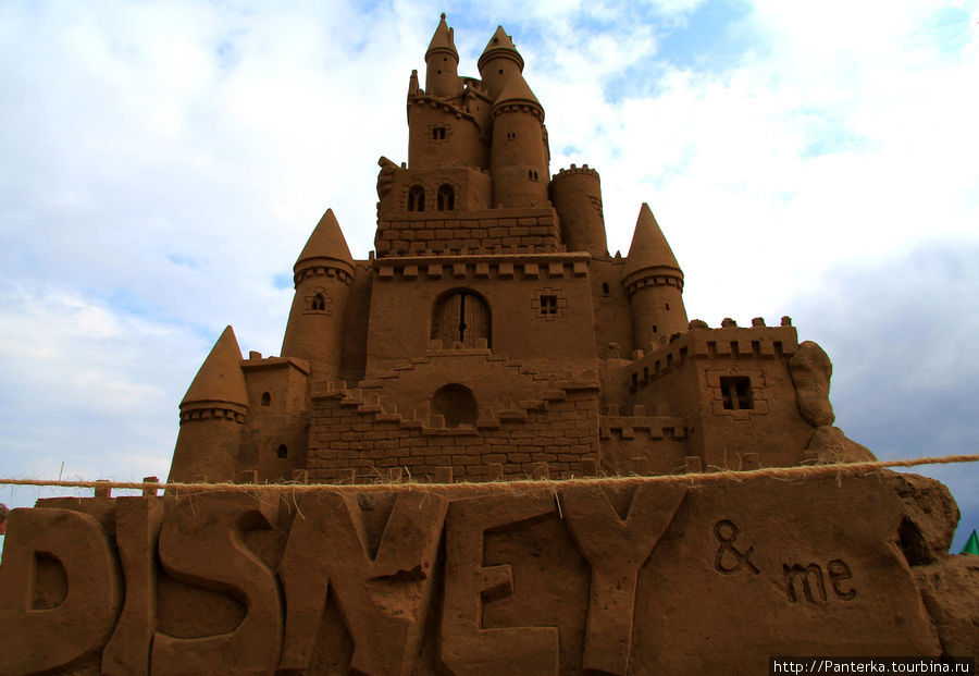 Фестиваль песчаных скульптур-2011: Шедевры мировой культуры Санкт-Петербург, Россия