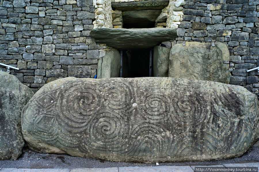 Ньюгрейндж — Древнее наследие Ирландии. Бру-на-Бойн археологический комплекс, Ирландия