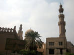 Мечеть Ибн-Тулуна — одна из древнейших в Каире (IX век).
