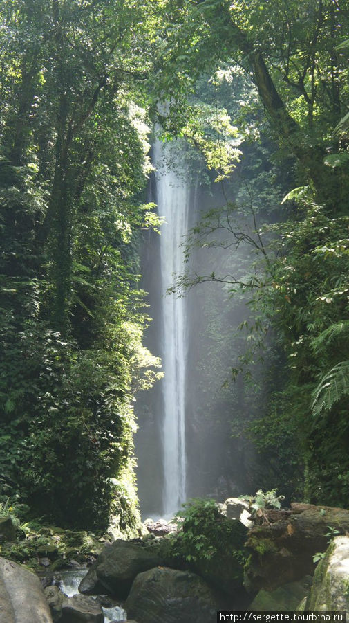 А вот и водопад паказался Думагете, Филиппины