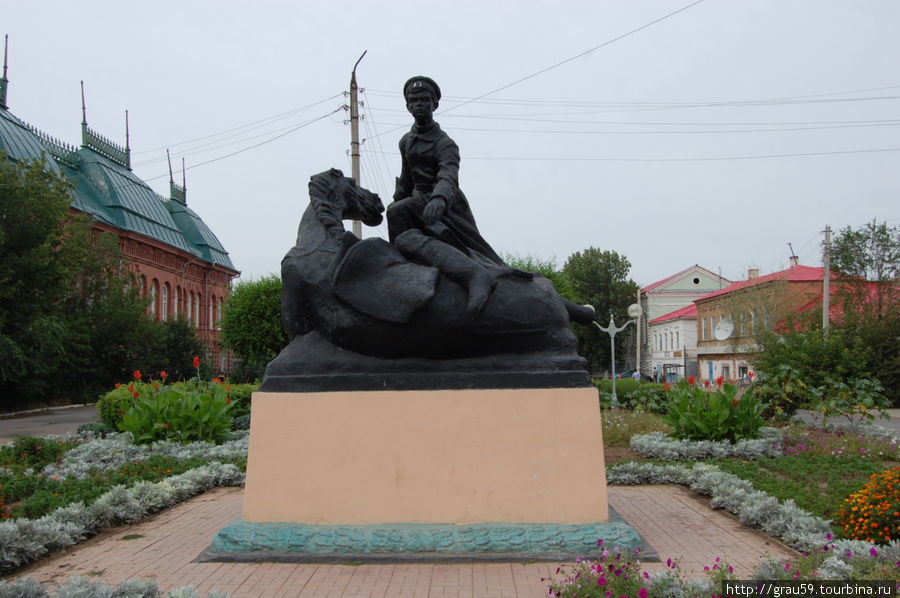 Памятнику Мише Гаврилову