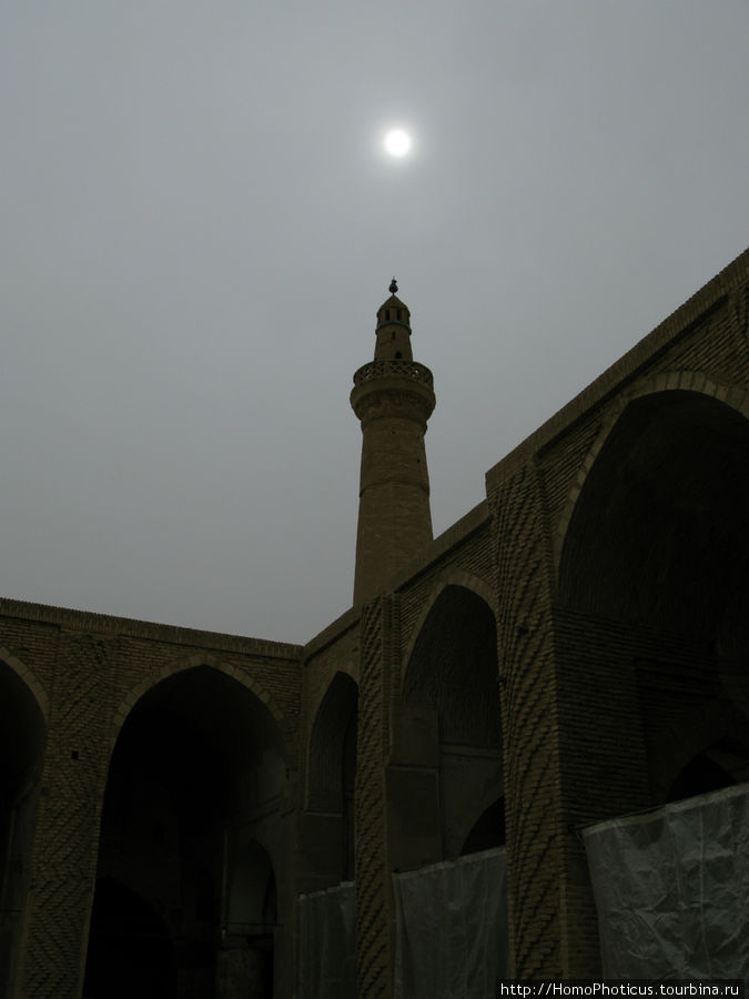 Мейбод, старая мечеть. Мейбод, Иран