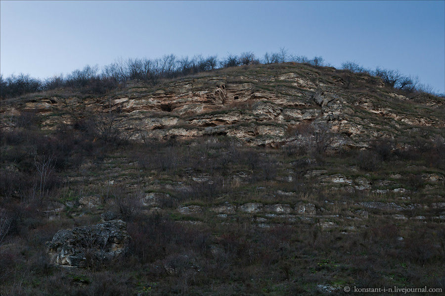 Заброшенные кельи скального монастыря Бутучены (Старый Орхей), Молдова