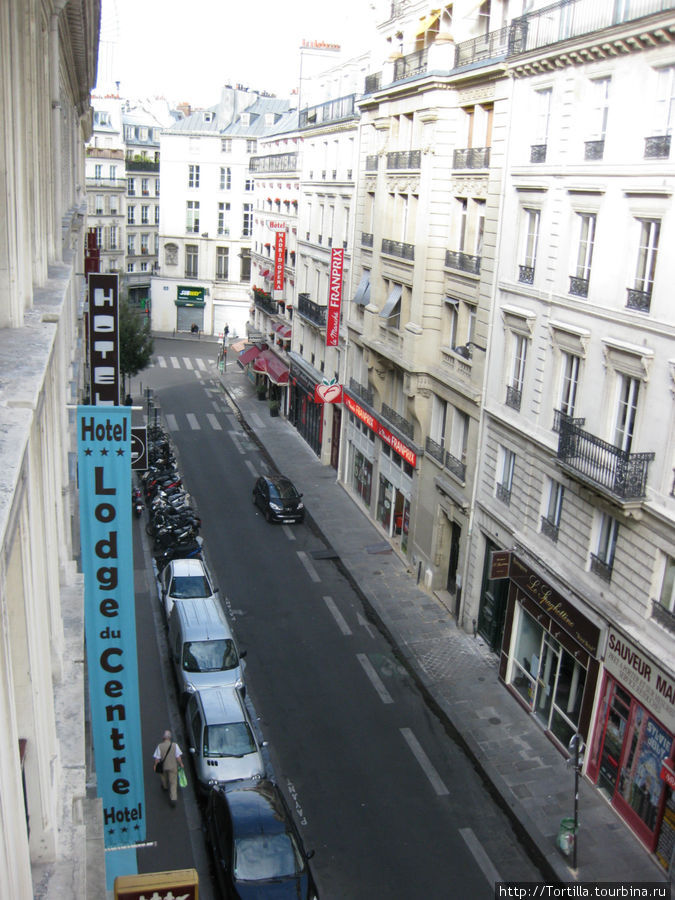 Вид из окна отеля Париж, Франция