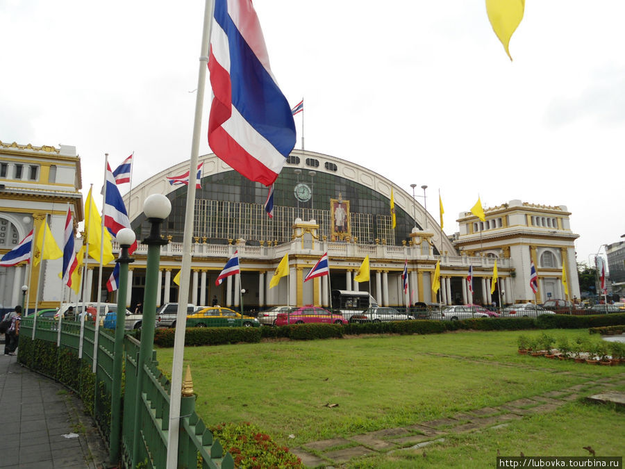 Железнодорожный вокзал Хуалампонг. Таиланд