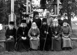 Старая братия Коневского монастыря (фото начала XX века)