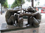 Скульптура Семья. 1972-1973гг. Скульптор Pye Engström.
Находится на площади Malartorget.