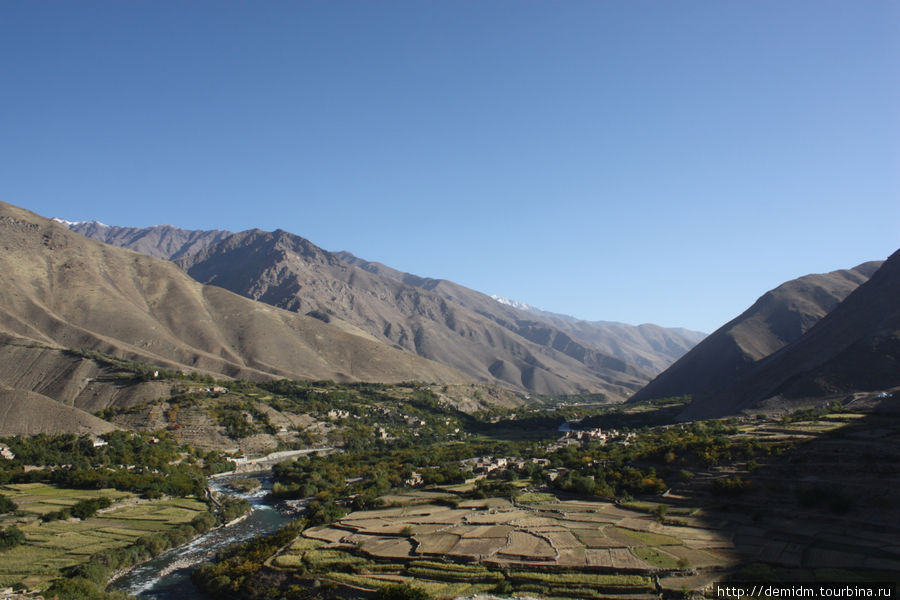 Пандшерское ущелье в сторону Анджумана. Провинция Панджшер, Афганистан