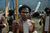 В долине Балием и окрестностях проживают 4 многочисленные папуасские народности: Дани, Яли, Нгалум и Лани.