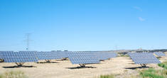 Ферма солнечных батарей. Говорят летом вся Сарагоса питается только от ветряков и вот таких ферм.