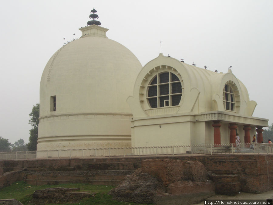 Храм Паринирвана и Ступа Паринирвана Кушинагар, Индия