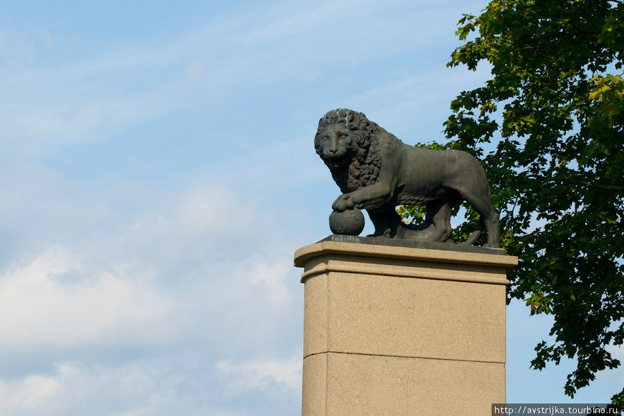 Шведский лев Нарва, Эстония