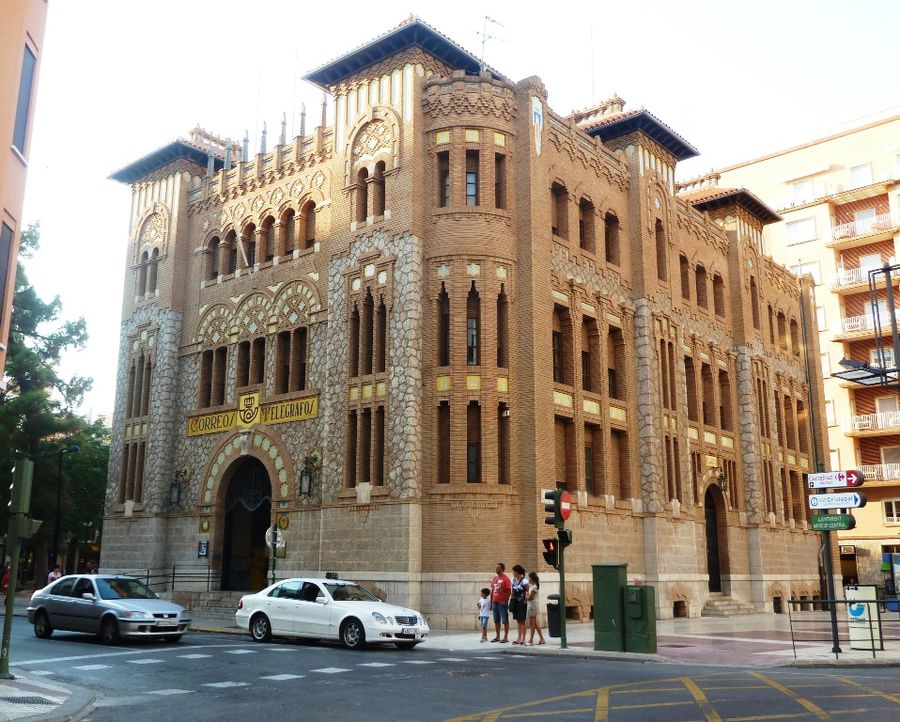 Здание городской почты Кастельон-де-ла-Плана, Испания
