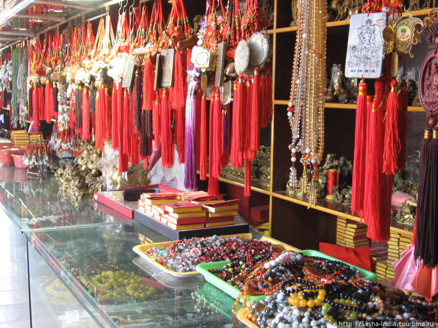 Храмовый магазинчик Куньмин, Китай