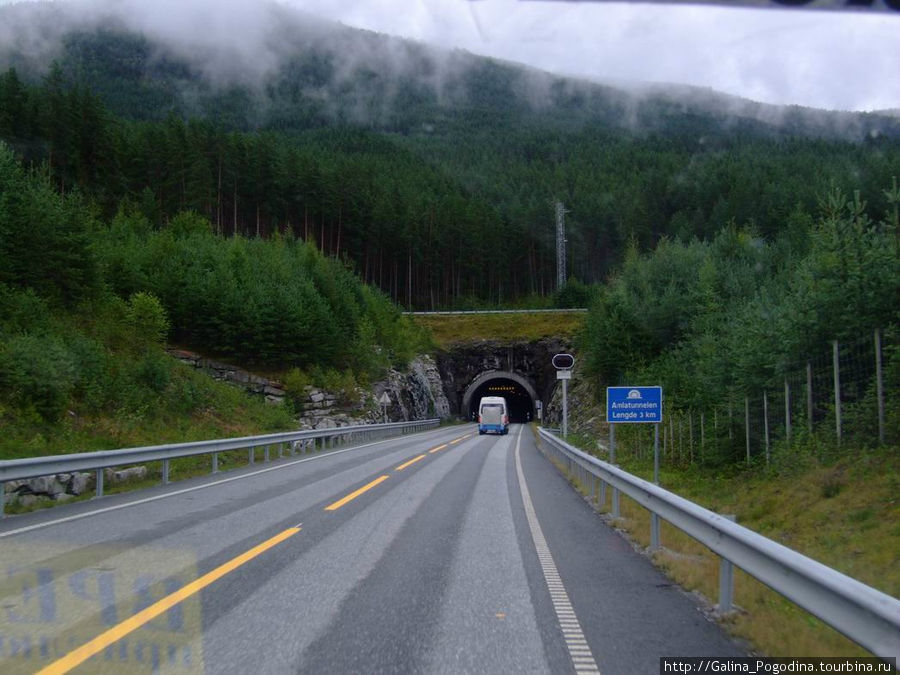 въезд в тоннель Берген, Норвегия