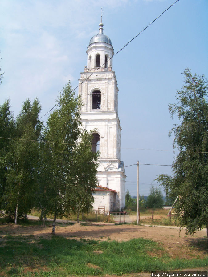 Колокольня Троицкого собора Пошехонье, Россия