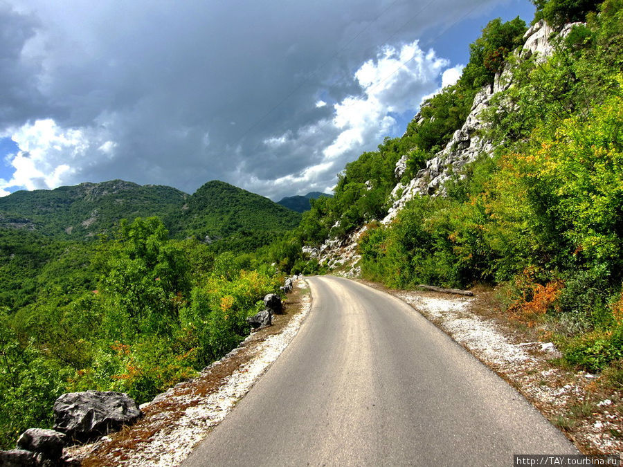 Дорога в одну колею Вирпазар, Черногория