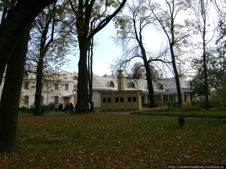 Фермерский дворец — жилой дом Александра II Петергоф, Россия