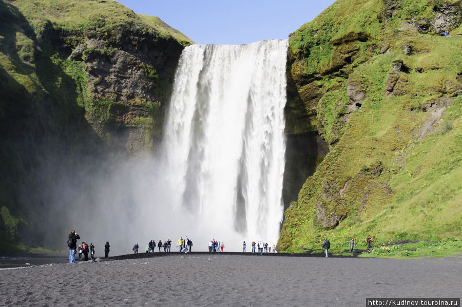 водопад Скогафосс Исландия