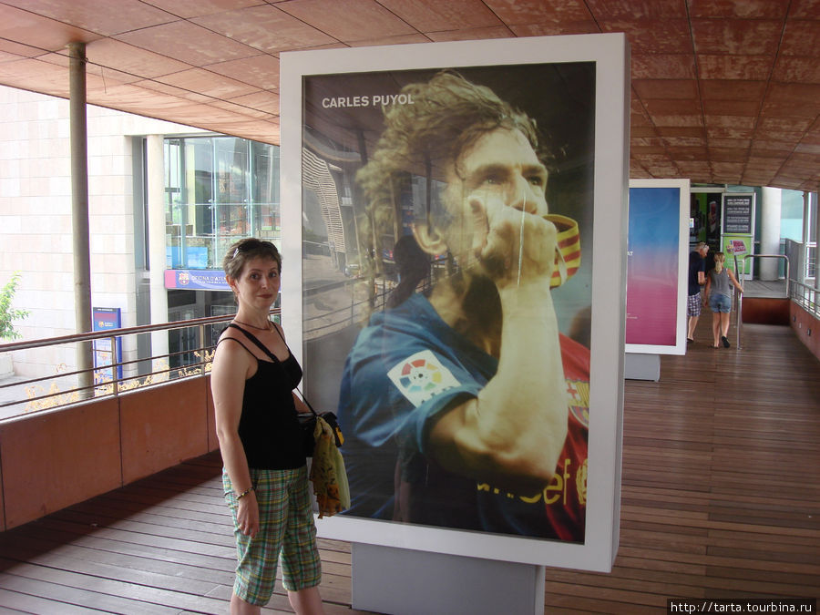 На стадионе Камп Ноу и в музее FCB Барселона, Испания