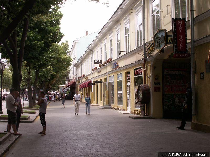 Дерибасовская улица. Одесса, Украина