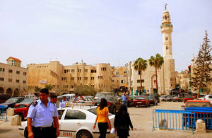 Мечеть Омара, расположенная рядом с Храмом Рождества Христова на Ясельной площади.