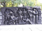 Фрагмент памятника.