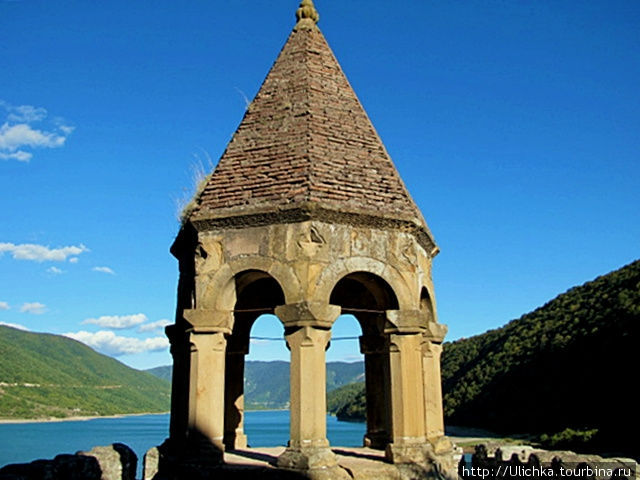 Крепость Ананури Ананури, Грузия