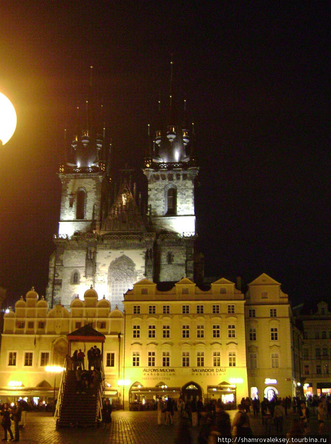Староместкая площадь. Костел Девы Марии перед Тыном Прага, Чехия