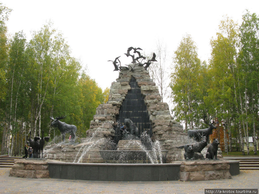Ханты-Мансийск: памятники, звери, монументальные сооружения Ханты-Мансийск, Россия