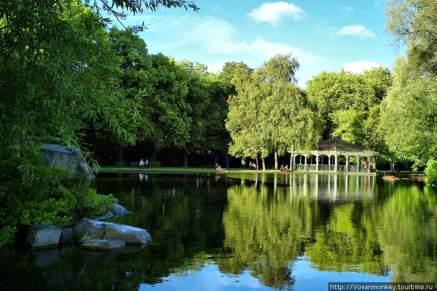Озеро в парке St. Stephen’s Green. Дублин, Ирландия