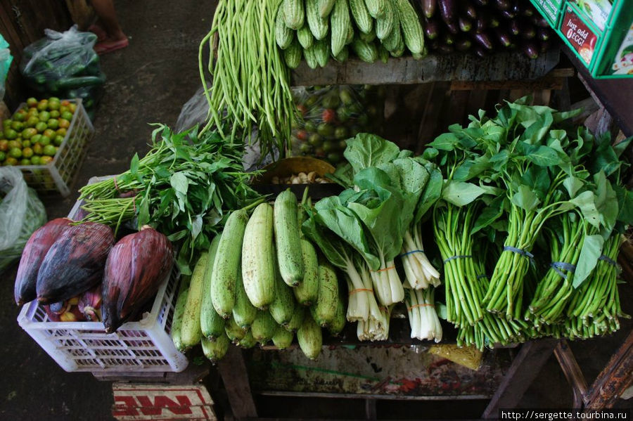 Овощи и фрукты из Пуэрто Пуэрто-Принсеса, остров Палаван, Филиппины