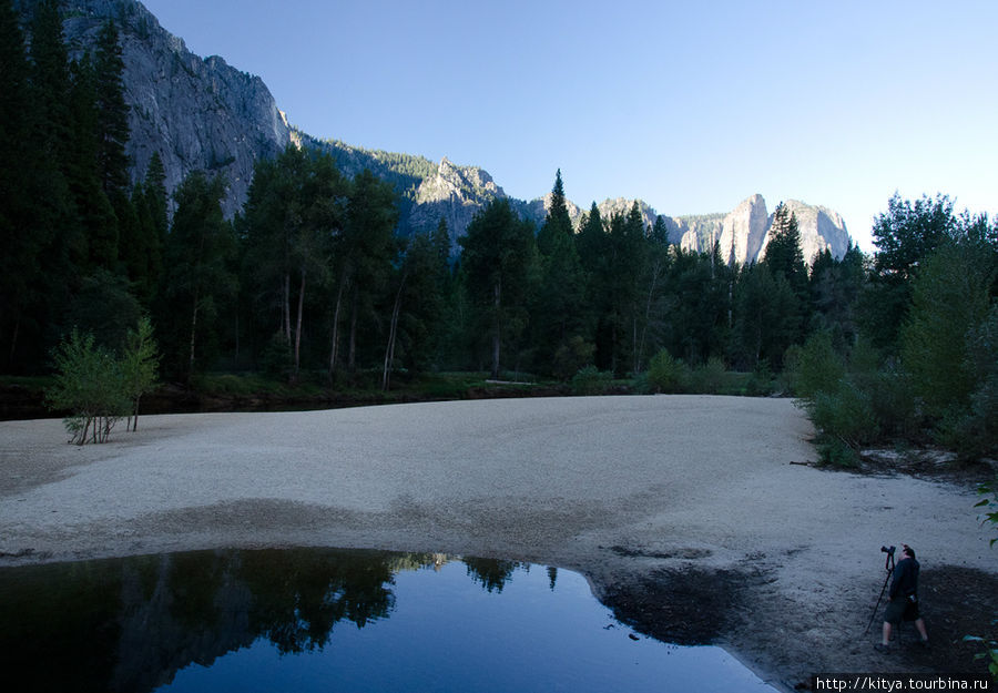 Вечер и утро в долине Йосемити Йосемити Национальный Парк, CША