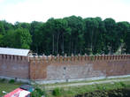 Стена у Лопатинского сада