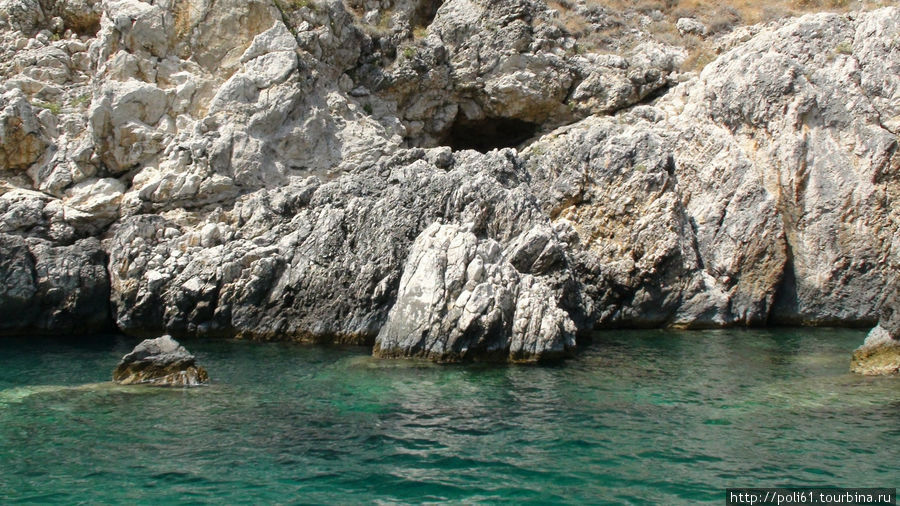 Живописное побережье Палеокастрицы Палеокастрица, остров Корфу, Греция