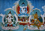 Будда Самантабхадра со своей супругой в центре