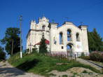 Костел Св. Троицы и колокольня с входными воротами.